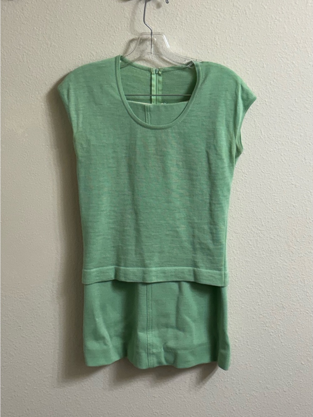 Vintage Mario Romano 100% Wool Green 2 Piece Matching Set Women’s Size 8